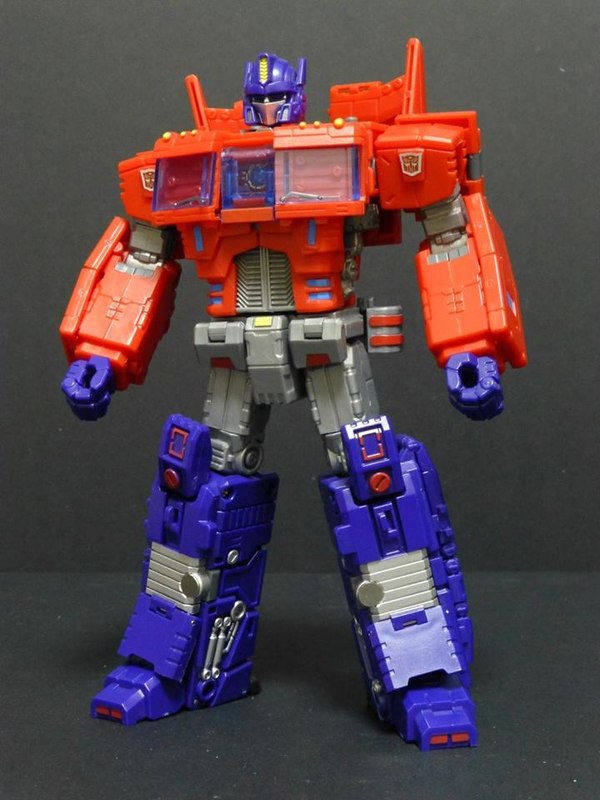 Toyworld TW 02 Orion More Out Of Box Images Of MP Style Homage IDW Optimus Prime  (11 of 22)